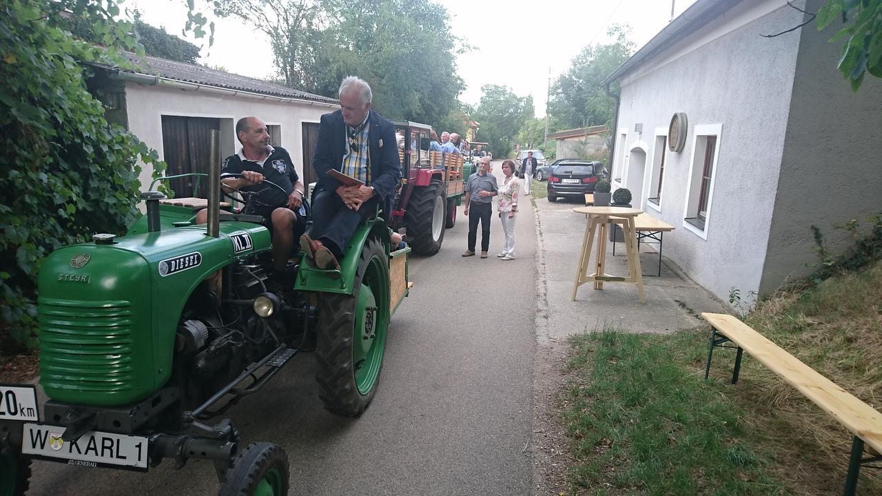 Weingut Familie Bauer Hotel Grossriedenthal Екстериор снимка